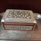 Boite orientale en marqueterie de nacre