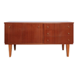 Small Scandinavian row