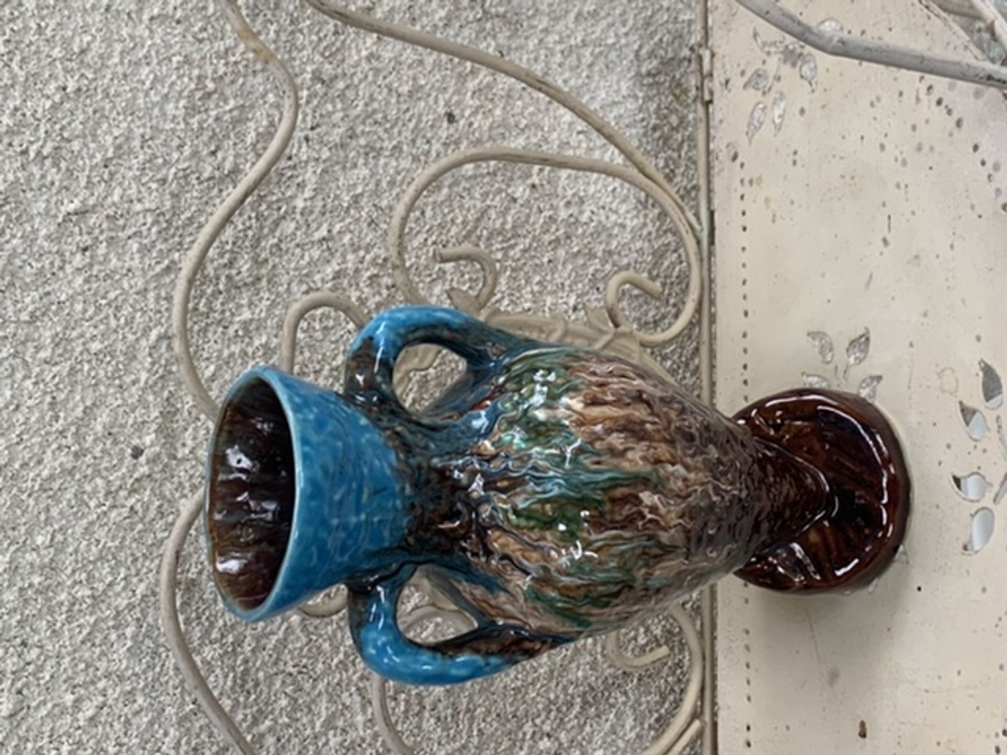 Vase amphore en barbotine, céramique émaillée de style vallauris vintage