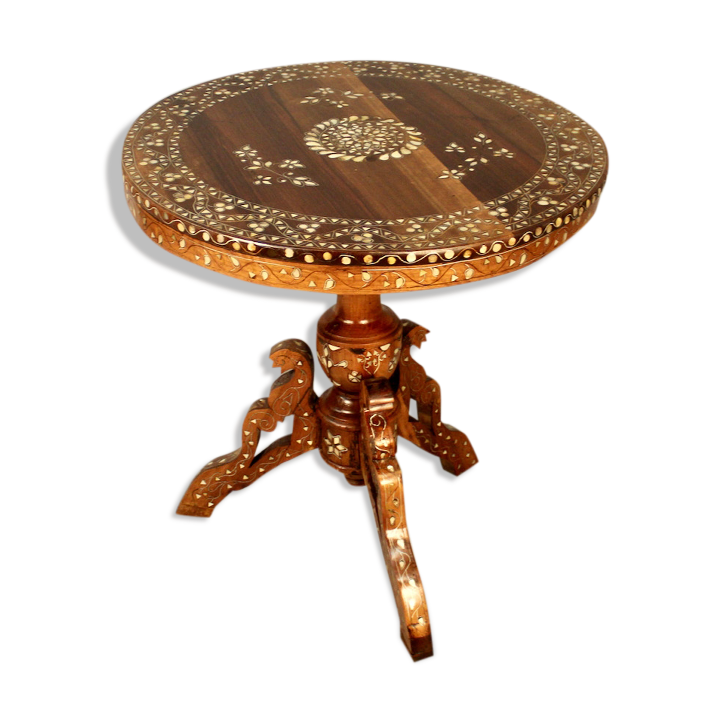 Central Foot Nacre Inlay Pedestal Table