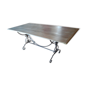 table en fer forgé et