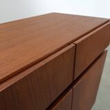 Teak fineer kastje met lades, nr. 2