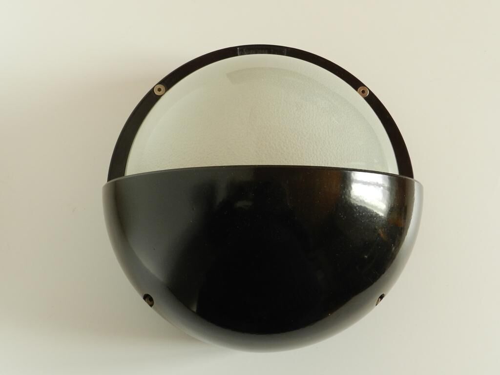 Thorn's half-moon wall sconce