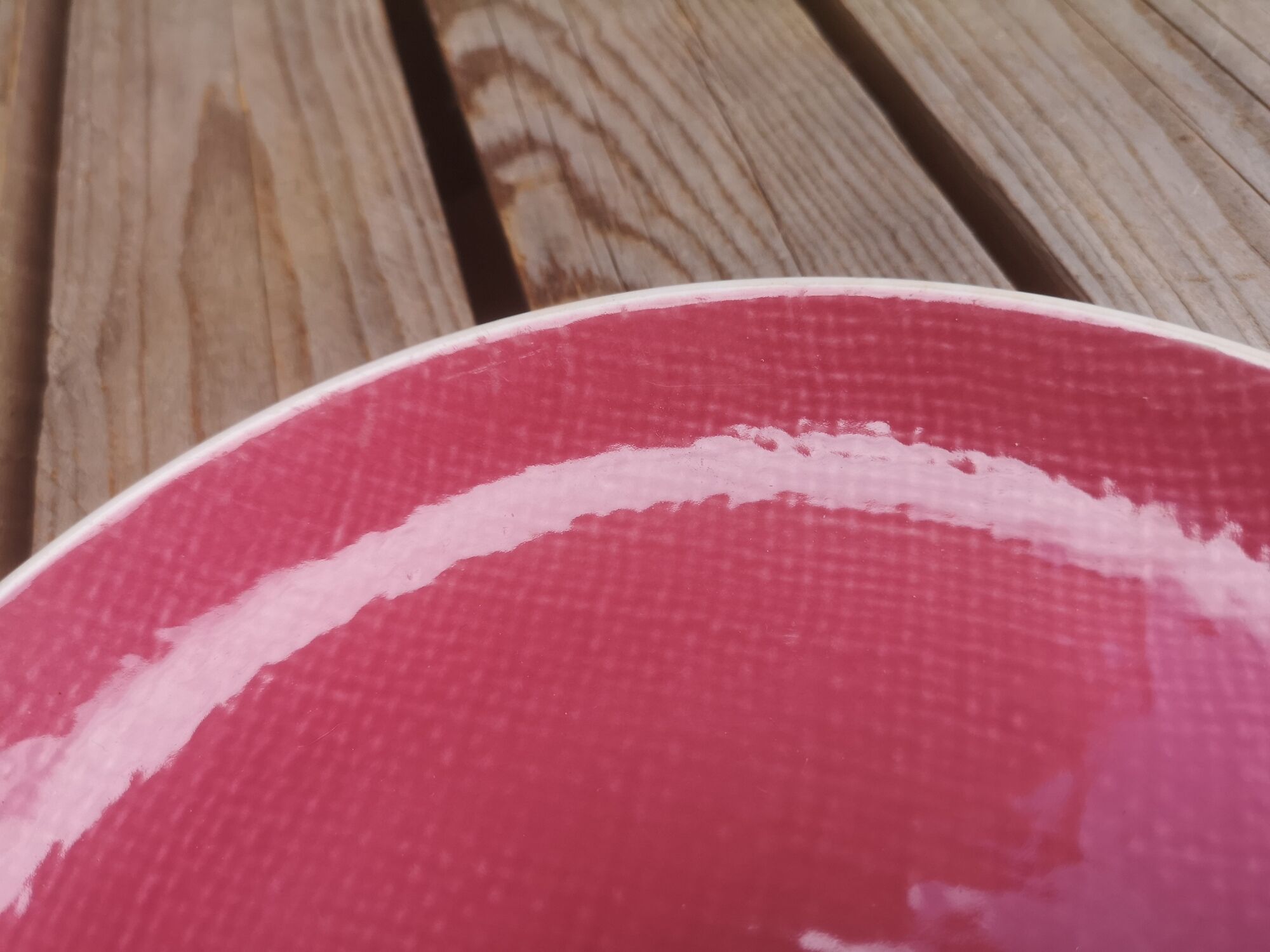 Plate in Faience de Salins Model Deauville Raspberry