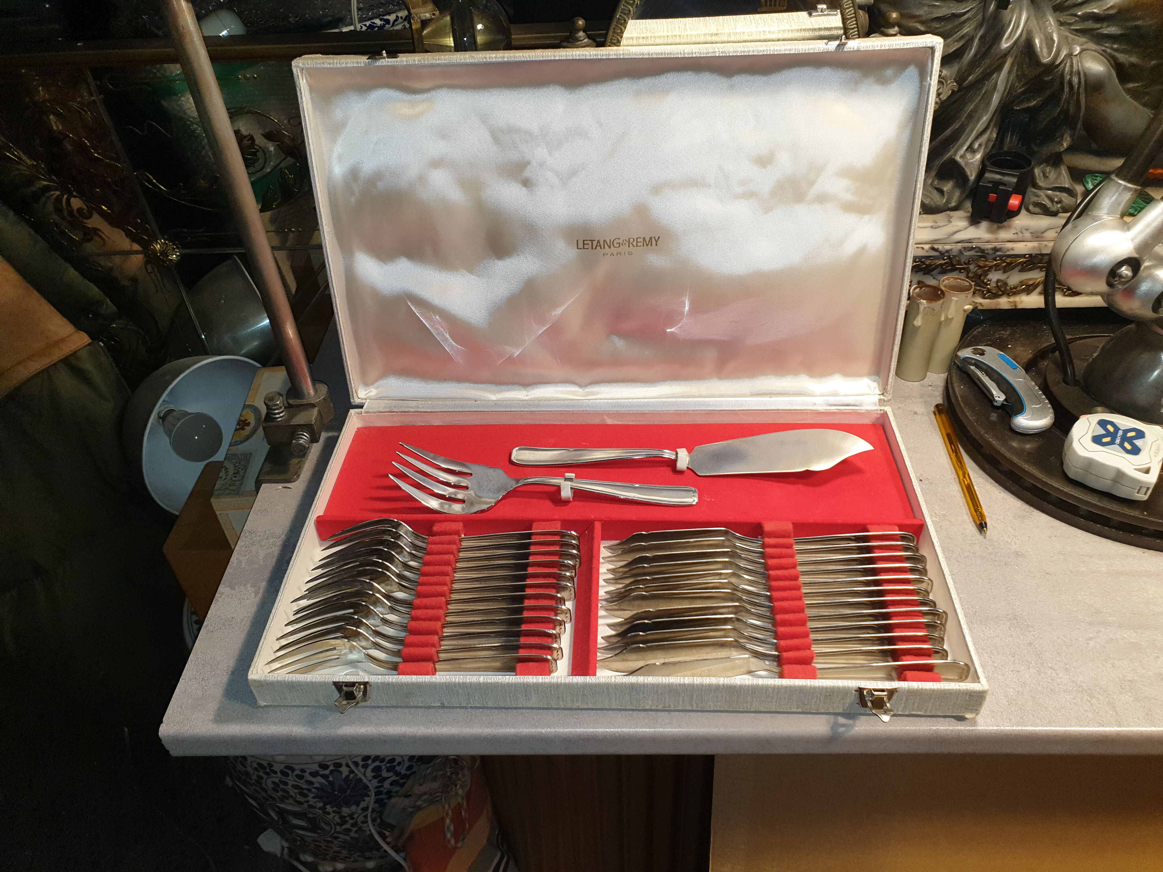 Fish service letang remy Paris