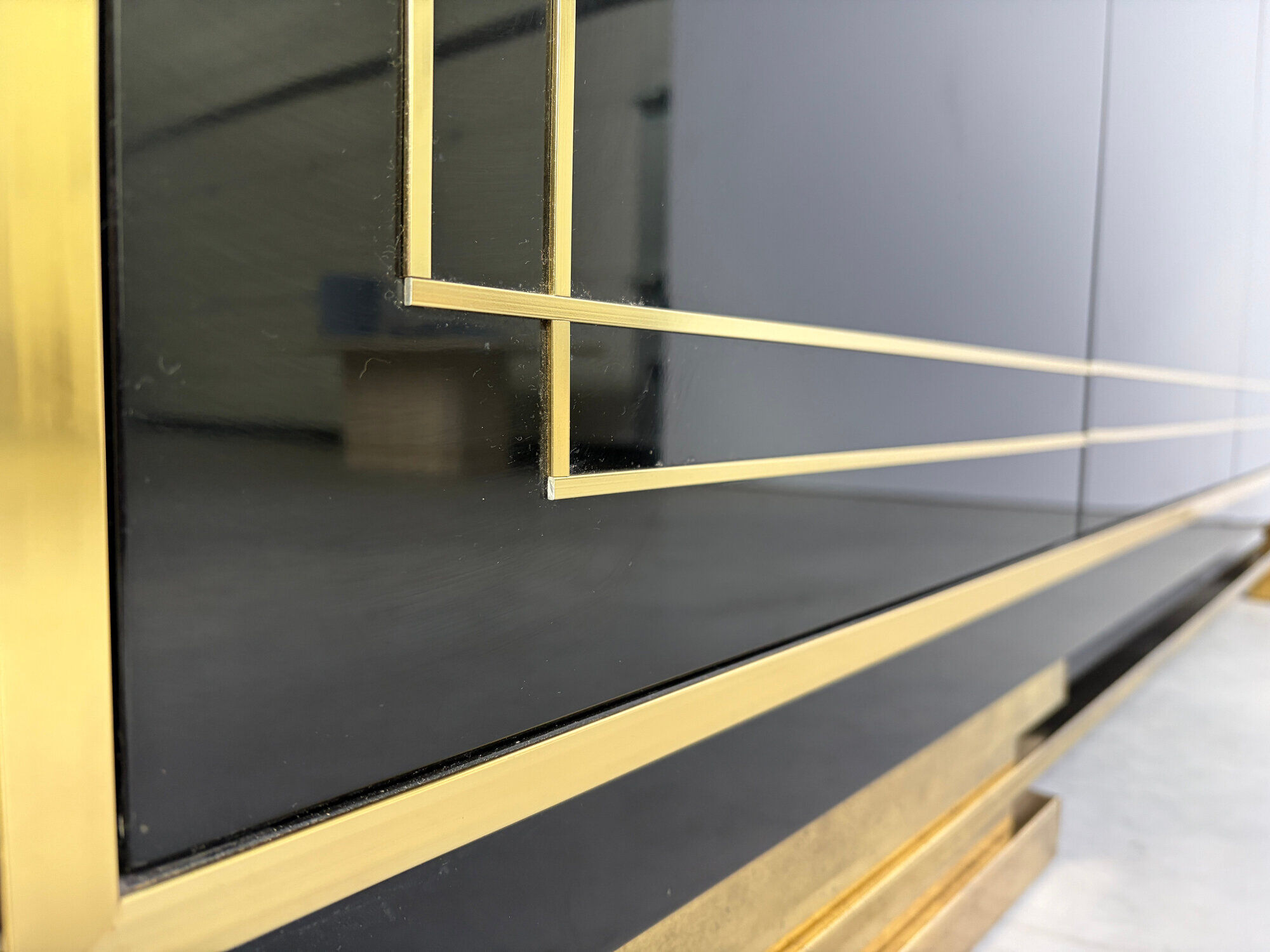 Vintage brass and lacquer sideboard, 1980s
