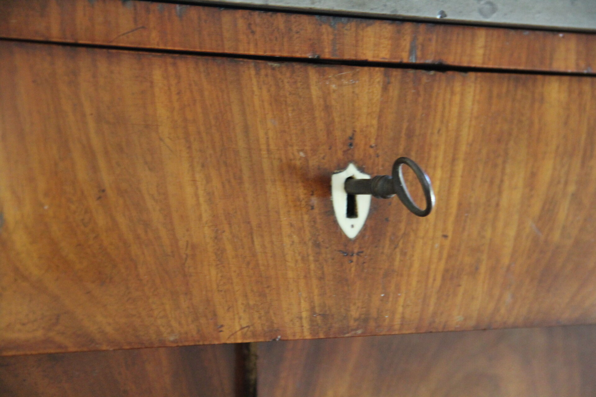 Mahogany cabinet of empire period, early XIX °