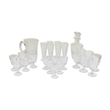Service crystal glasses and decanters