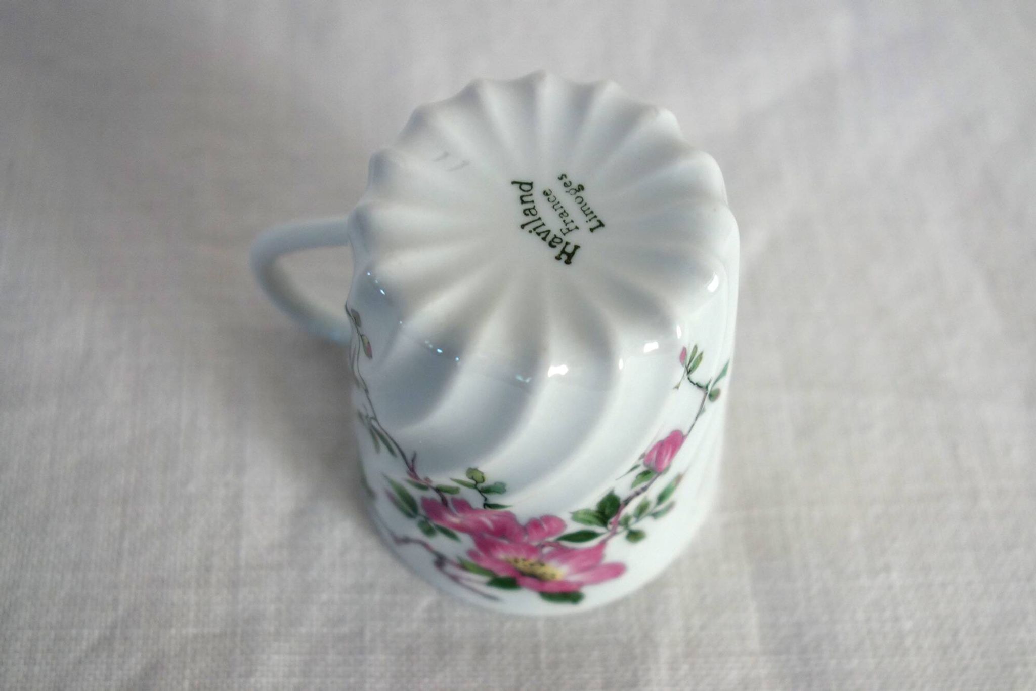 8 tasses à café modèle églantine, Haviland Limoges vintage