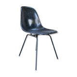"DSX" chair by Charles & Ray Eames, Herman miller/Vitra fiberglass