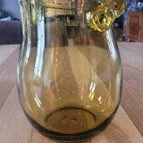 Amber glass vase design - owl shape