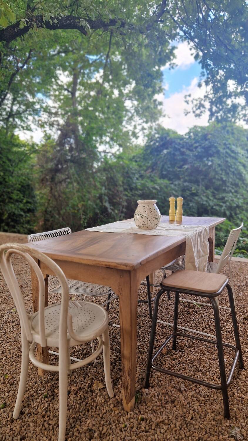 Farmhouse table