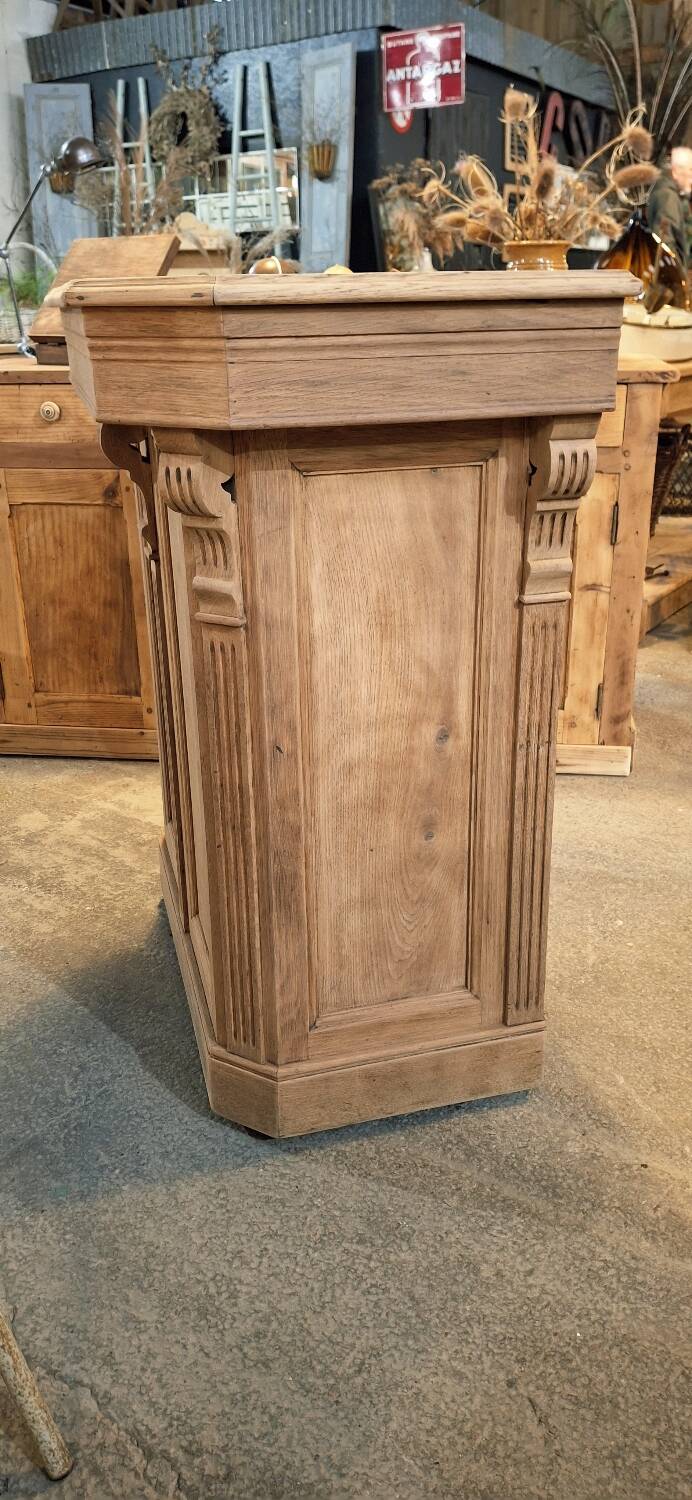 Antique counter