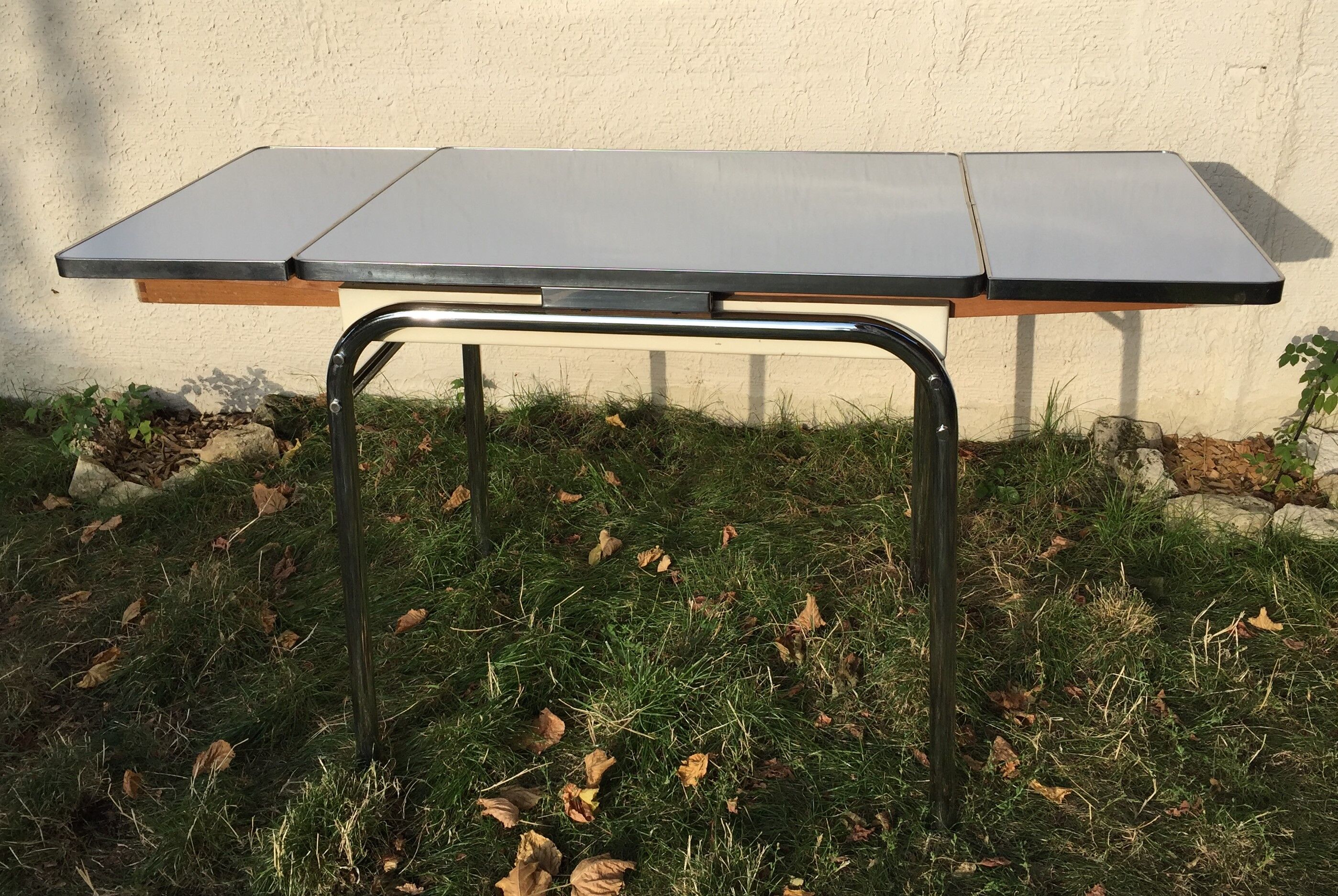 White vintage formica table 60s