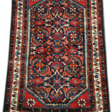 Authentic mid-20th century Persian rug size 92 x 128 cm