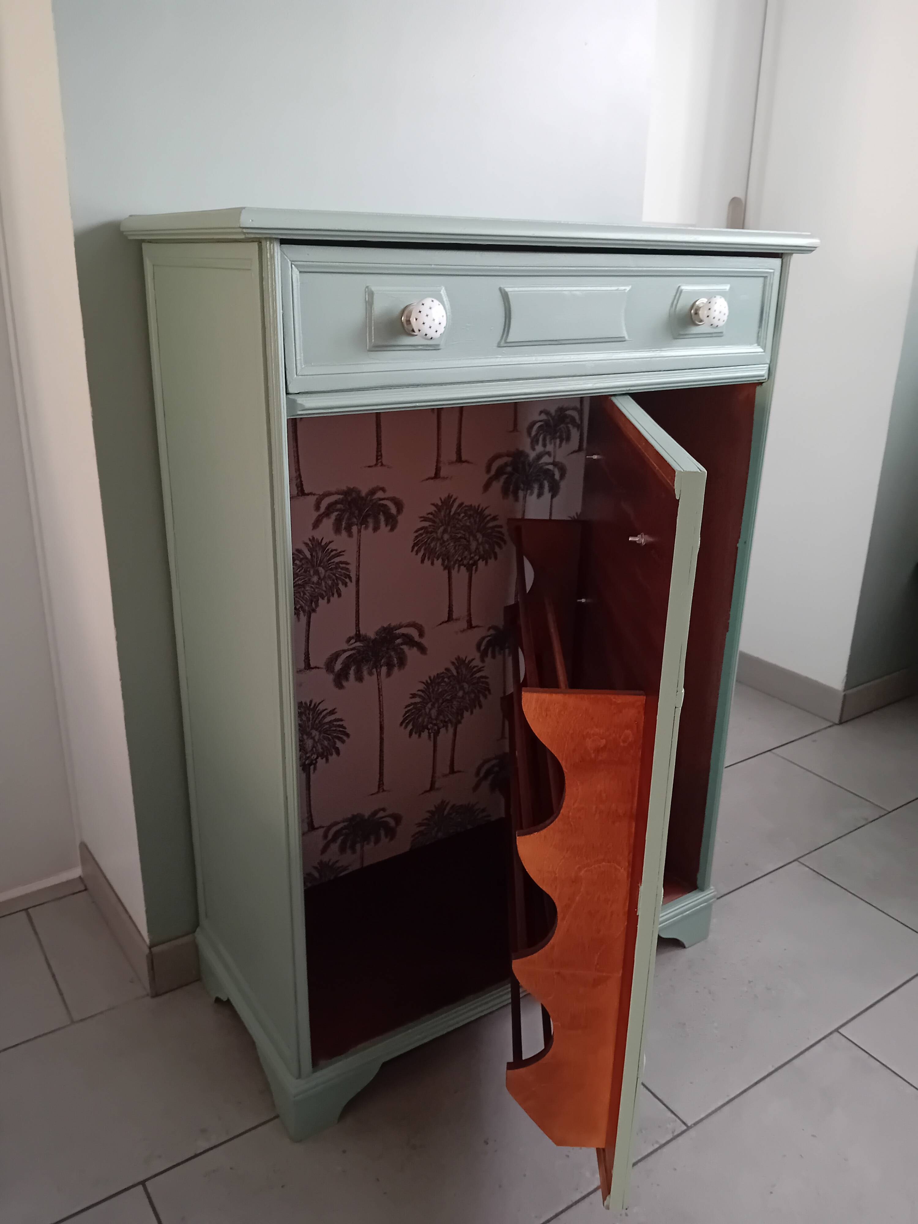 Shoe entry furniture