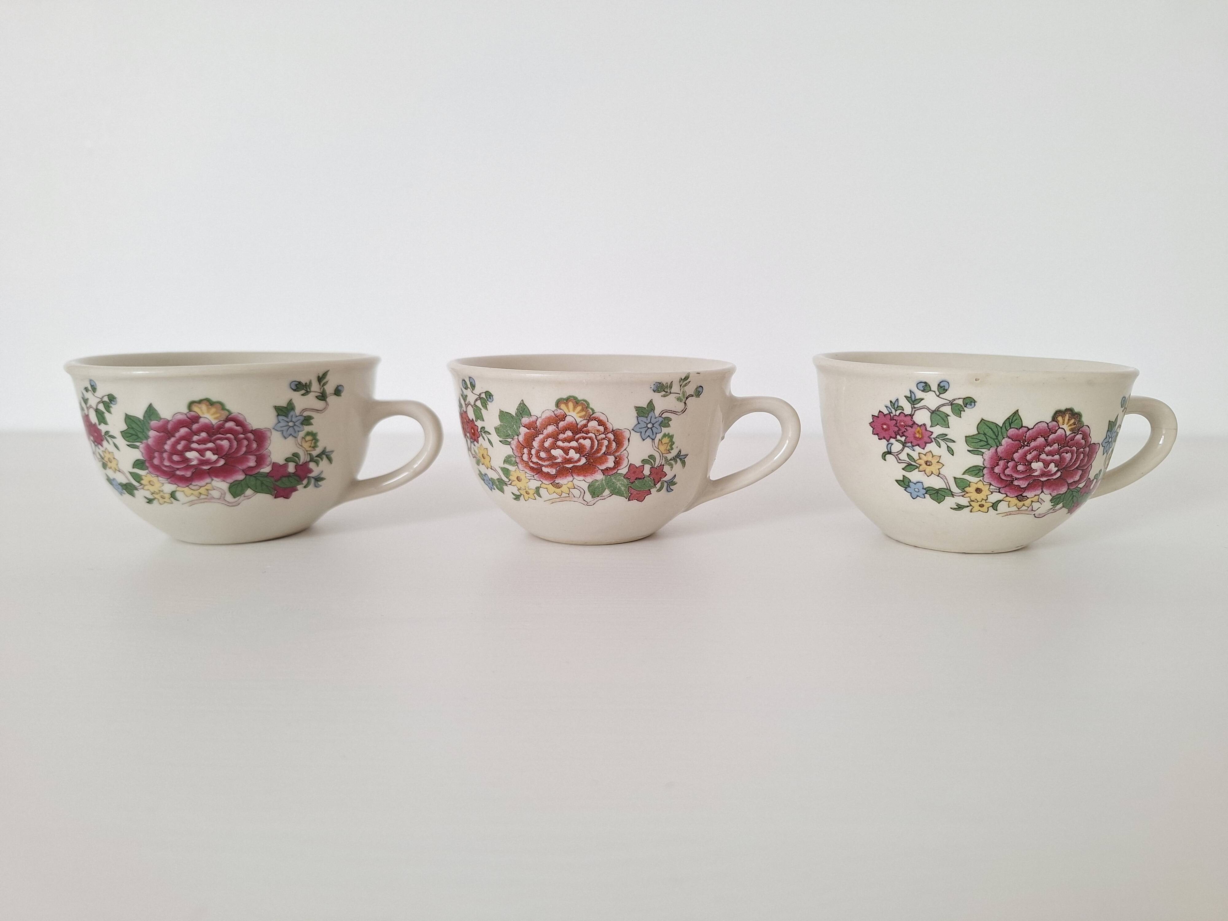Chi Kiang Stoneware vintage flower mugs