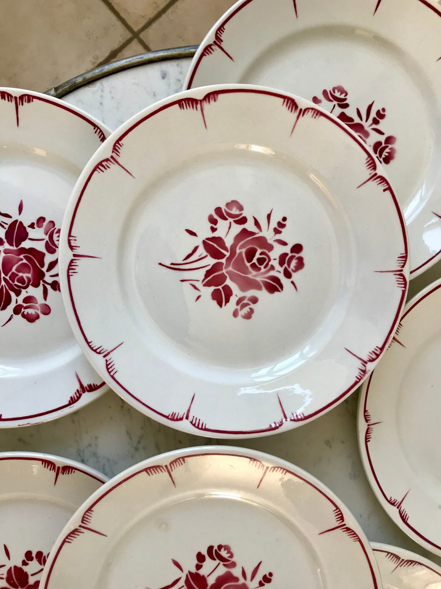 set of 7 flat plates FB Badonviller pinks years 30-40