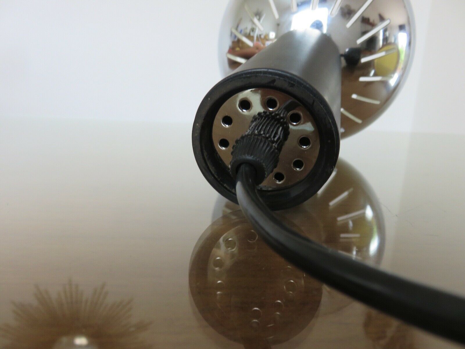 Chrome metal suspension 70s