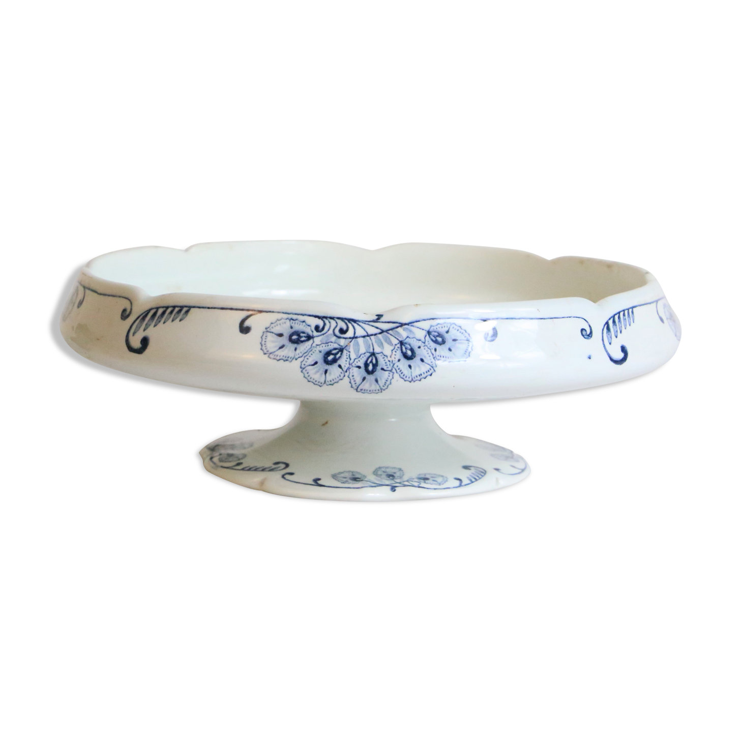 Flat on piedouche, compotier, iron earth, Onnaing earthenware, Palma model, 1890