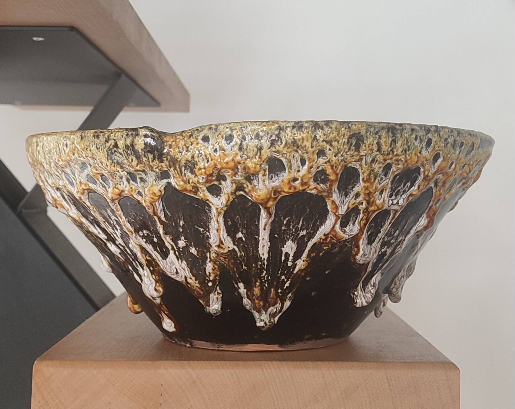 Large Coupe "Fat Lava" Volcanic Character Piece (1960/70)