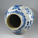 Former chinese potiche blue white