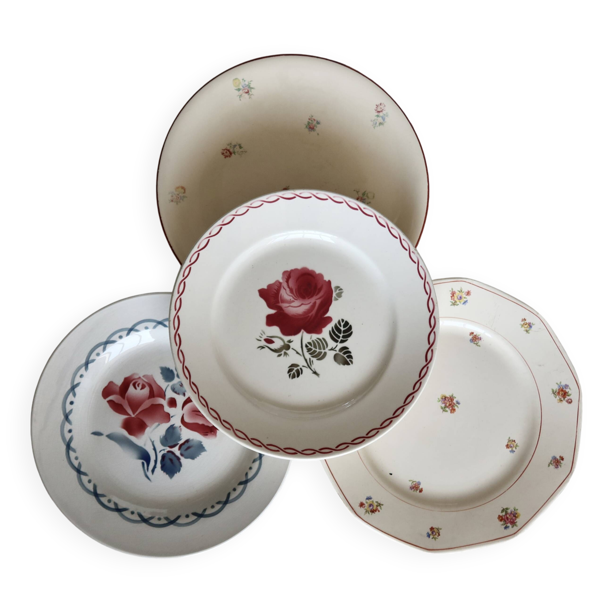 4 mismatched vintage floral pattern dinner plates - Rosa set