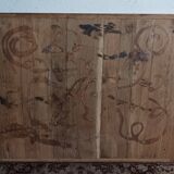 Oak wall-mounted key hotel display case