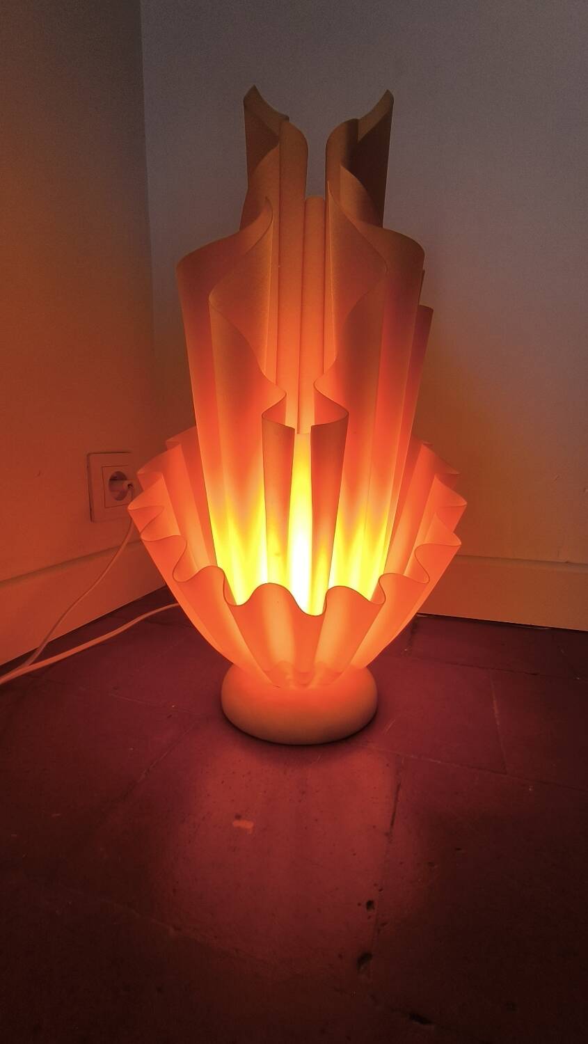 Large Georgia Jacob Corolla lamp