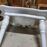 Old hidra porcelain sink