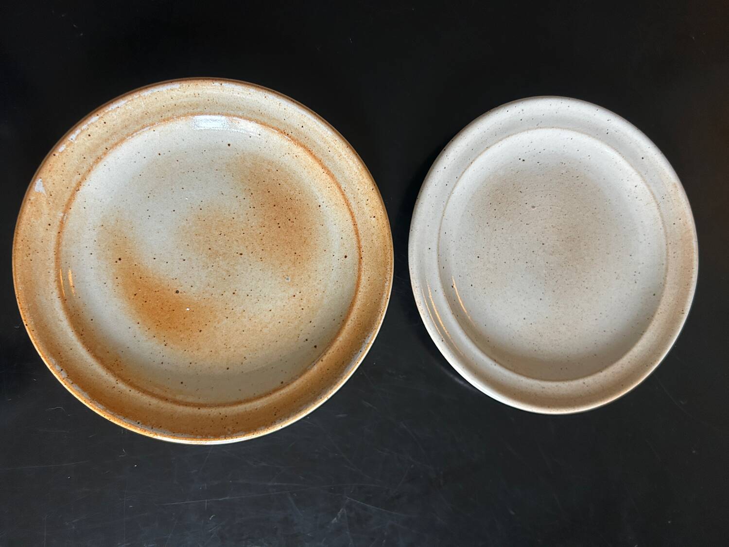 Assiettes plates Grés du Marais