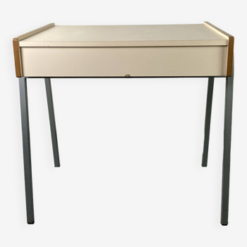 RIEP desk