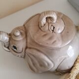 Elephant teapot