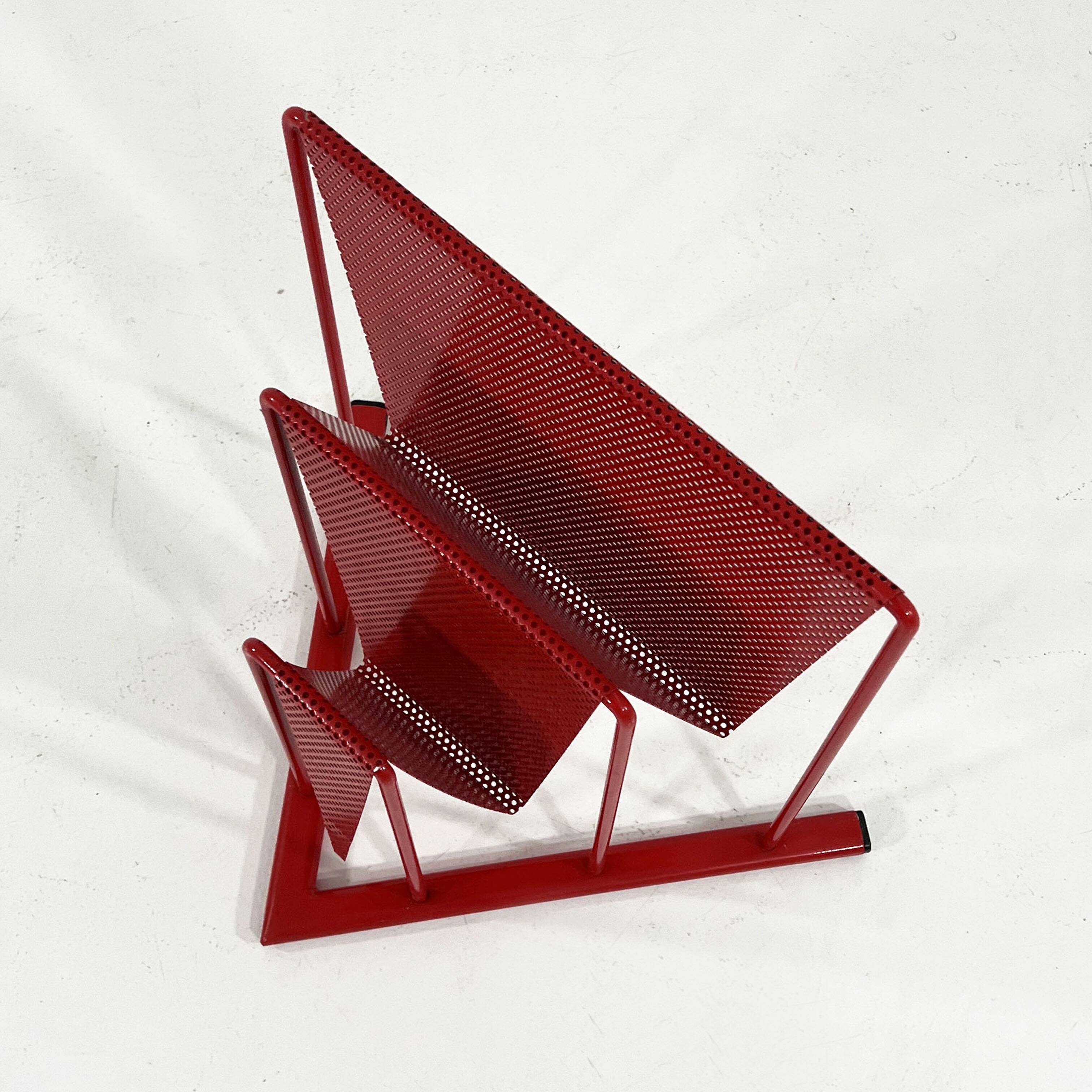 Red magazine rack by Markus Börgens for D-Tec, 1980