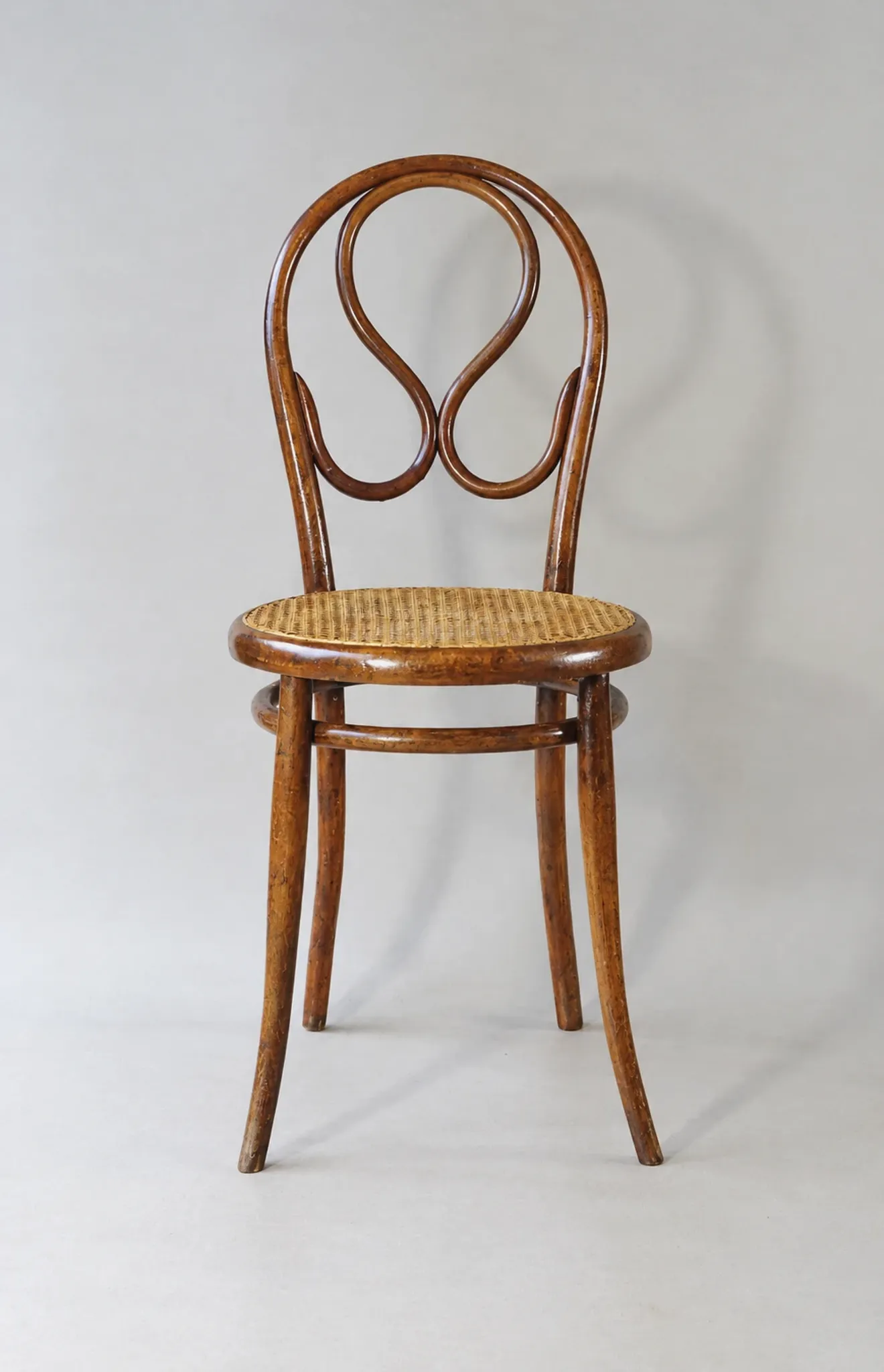 Thonet Chair No. 20 OMEGA circa 1870, original condition Bentwood