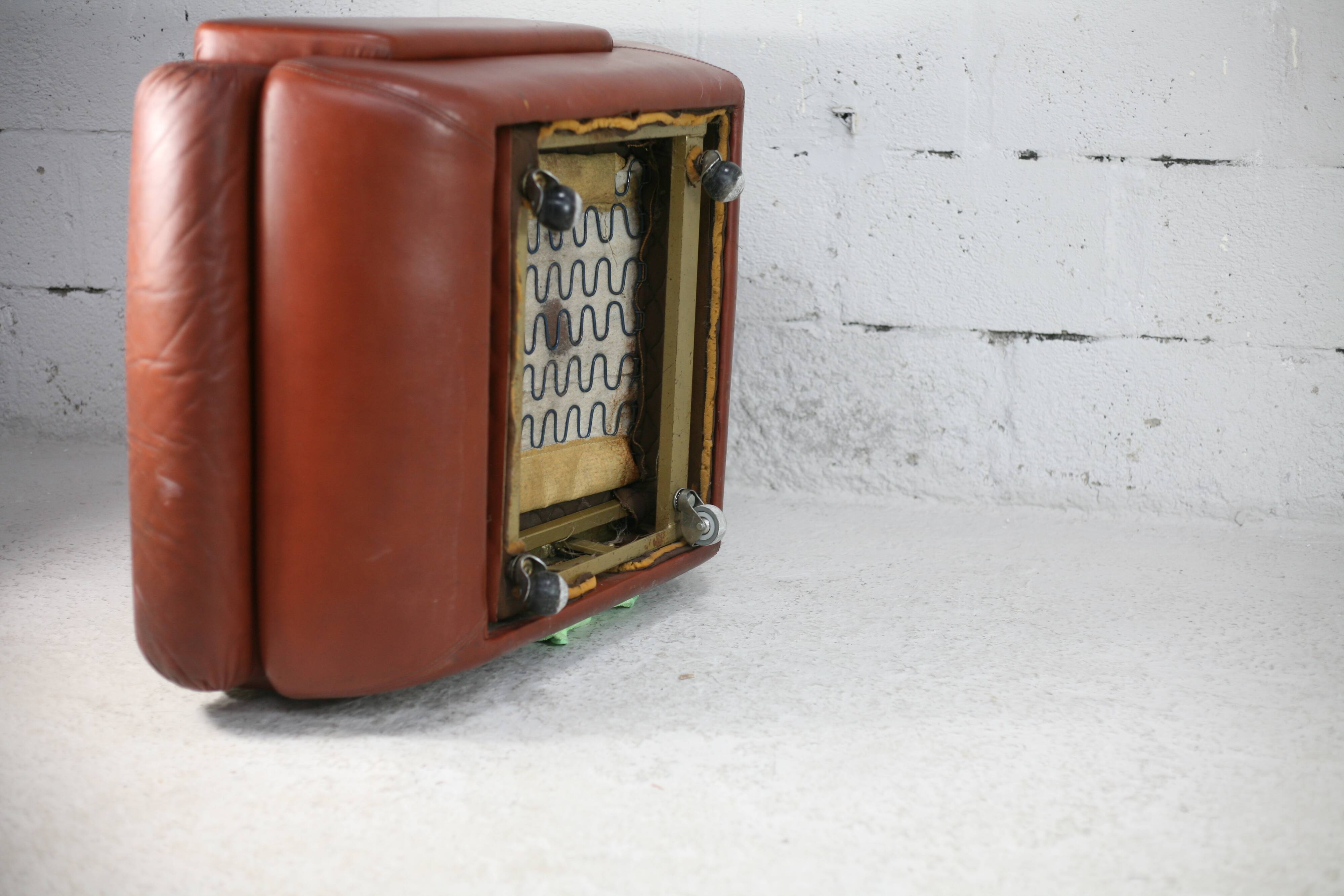 Easy chair "space age". Jean Prévost, France, leather, circa 1970