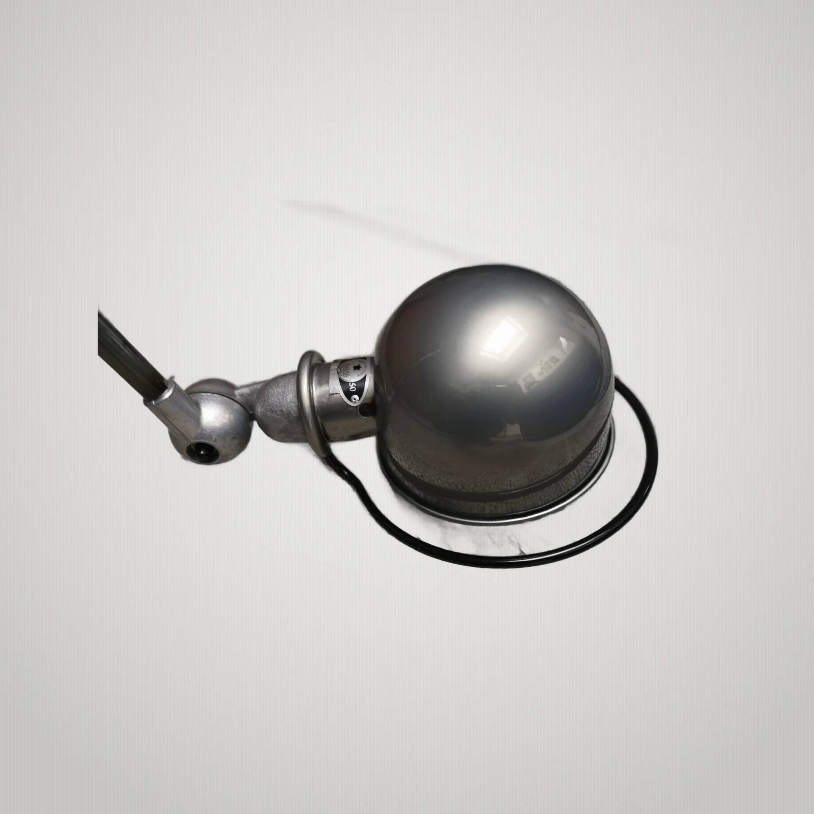Jielde wall lamp with 2 articulated arms