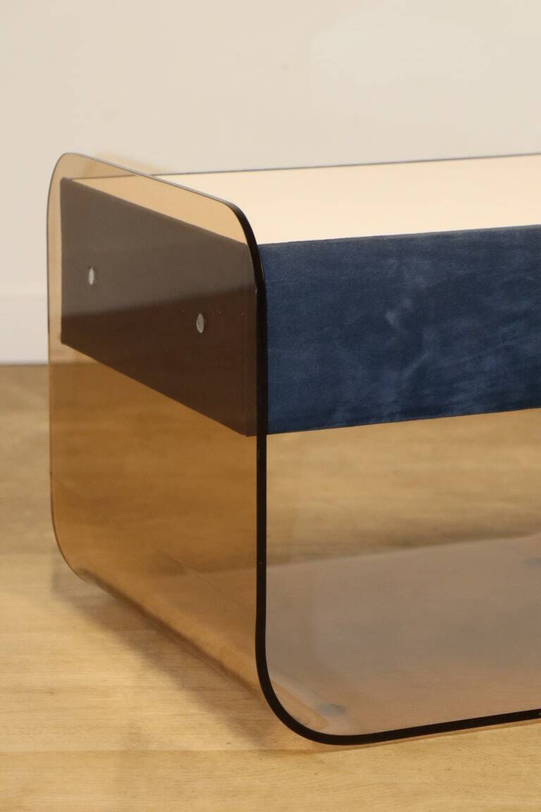 Table de chevet vintage style Michel Dumas en plexiglass, 1970