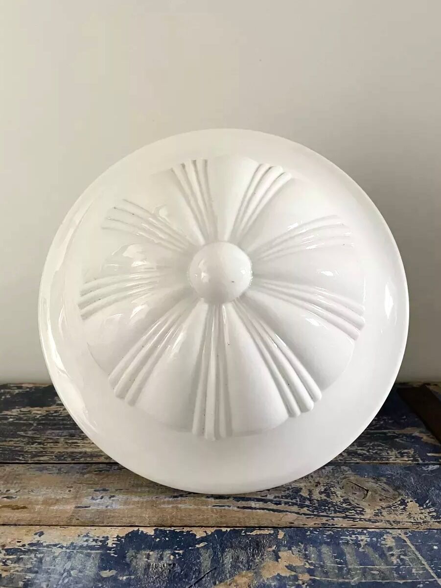 Art Deco ceiling lamp in white opaline