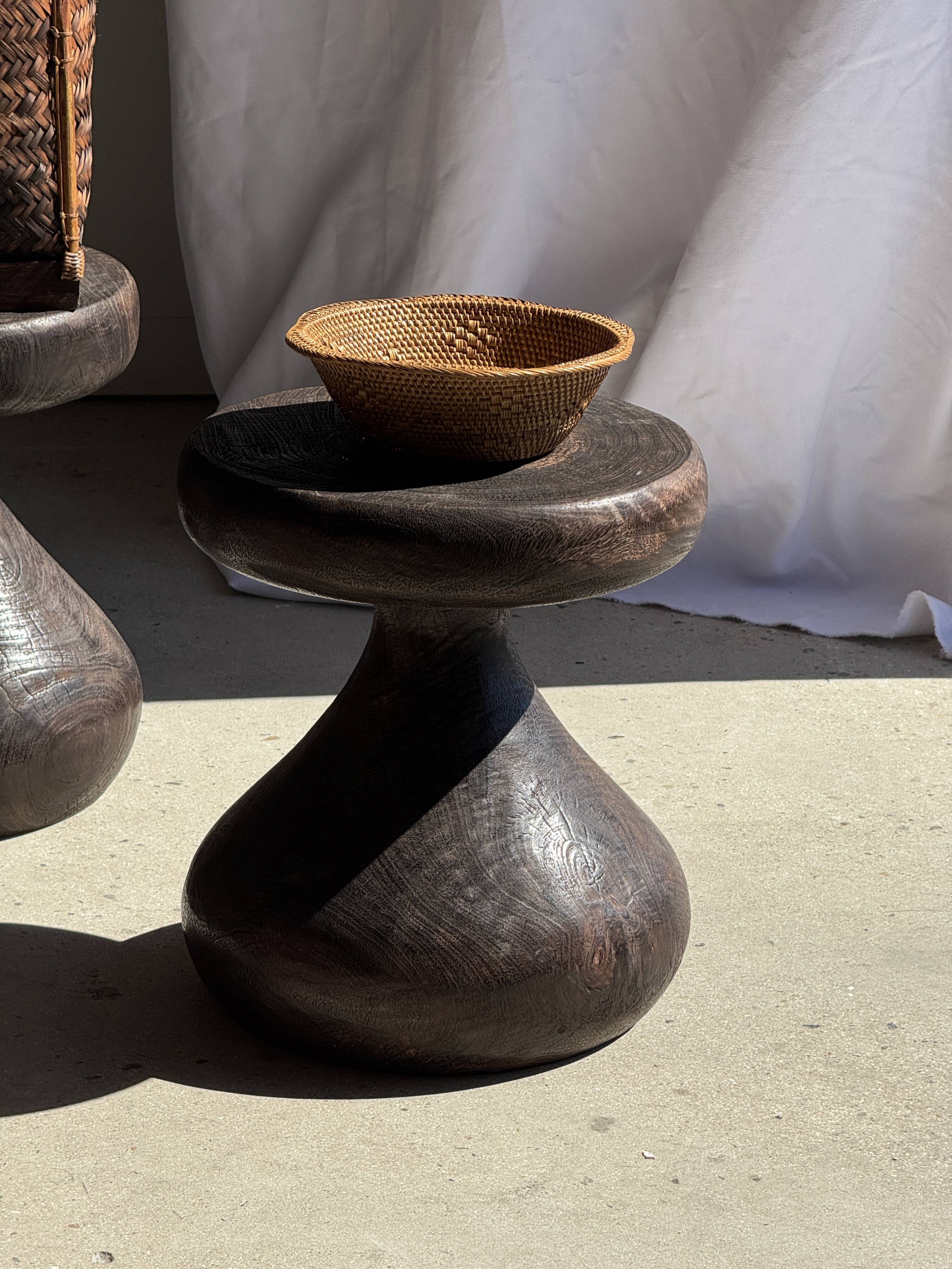 Pawn Brown - Stool, side table in the shape of a brown pawn.