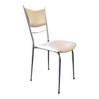 Vintage cream faux leather chair