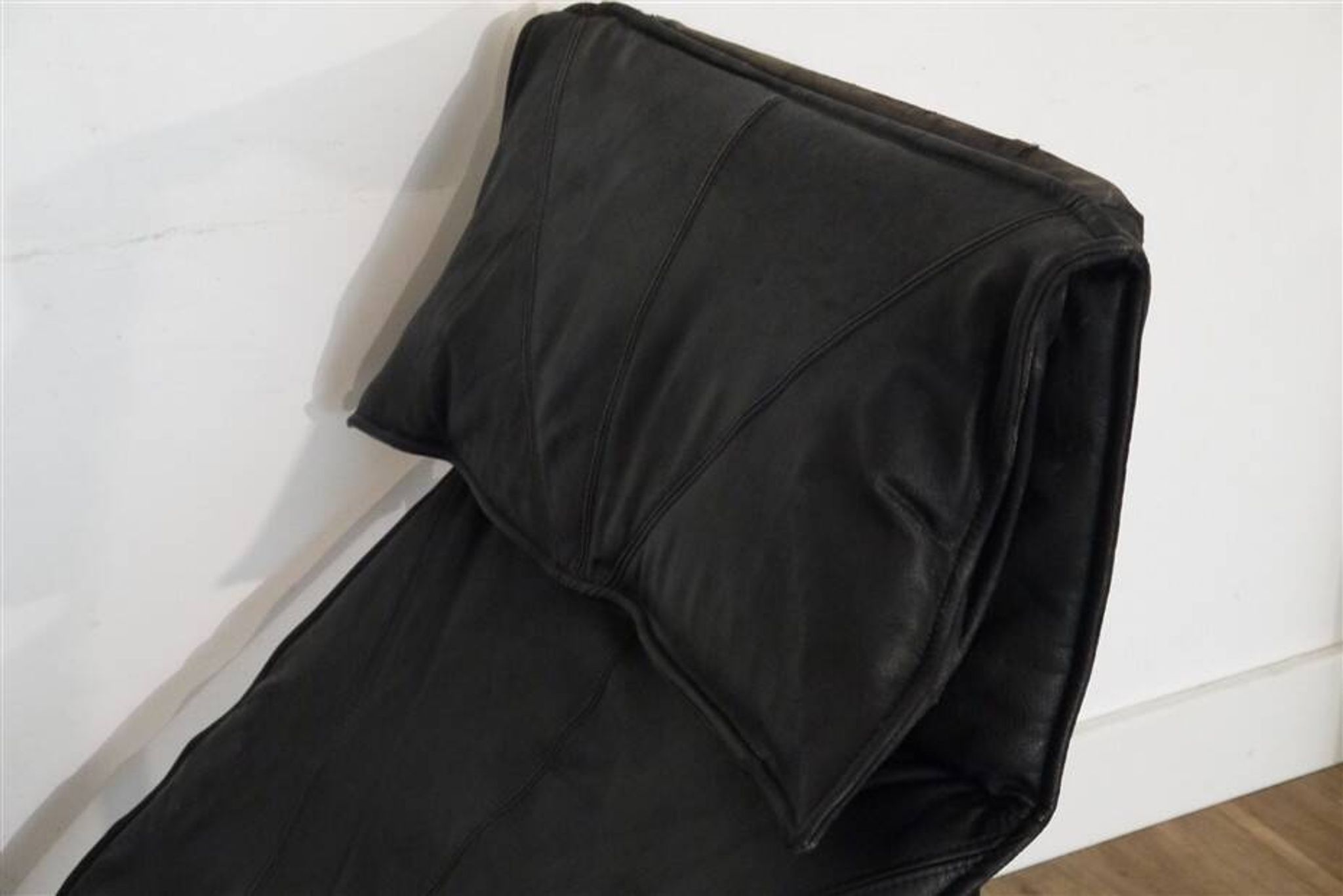 Leather chaise longue by Tord Bjorklund