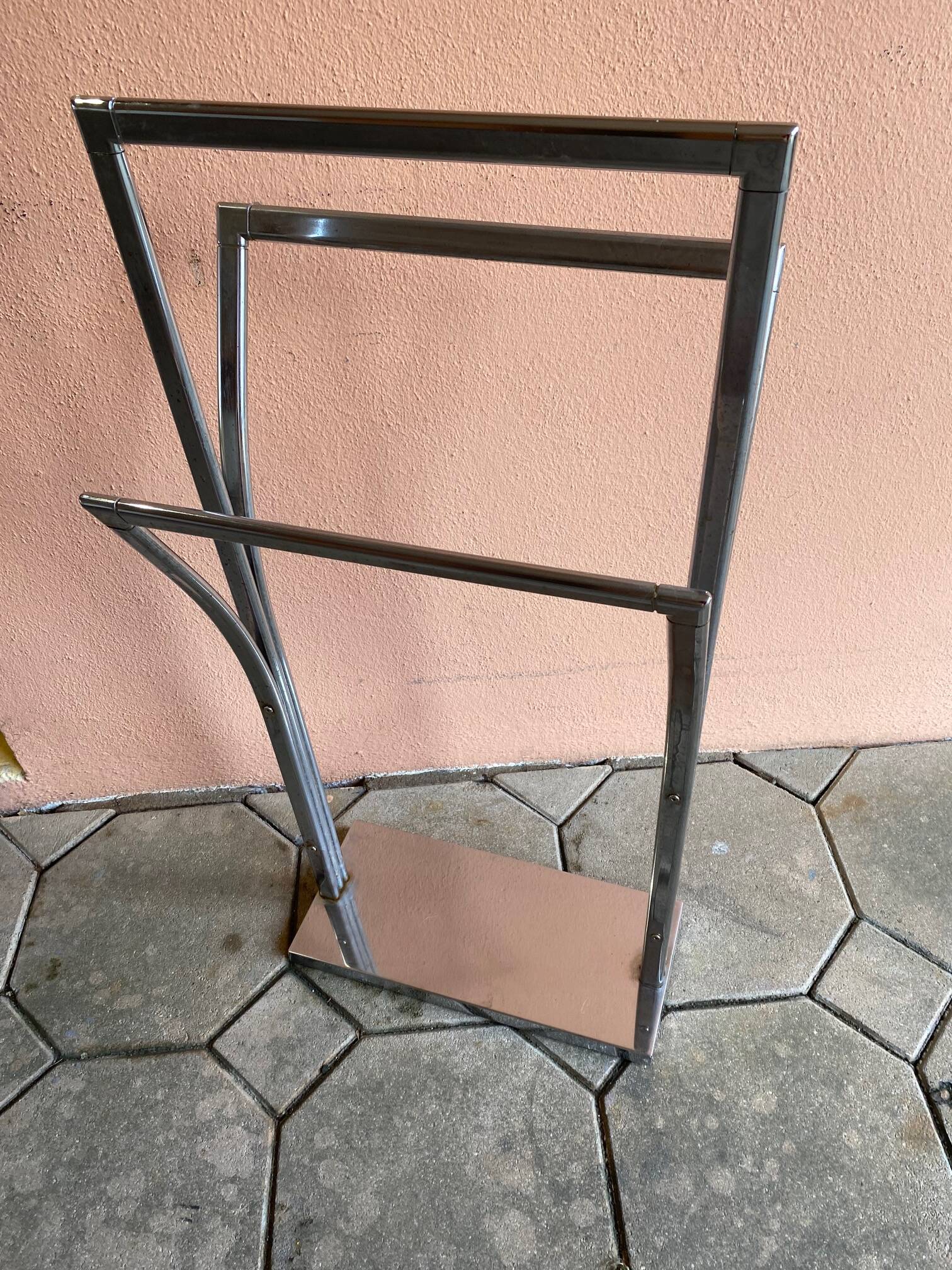 Porte serviette design moderne en inox 3 niveaux