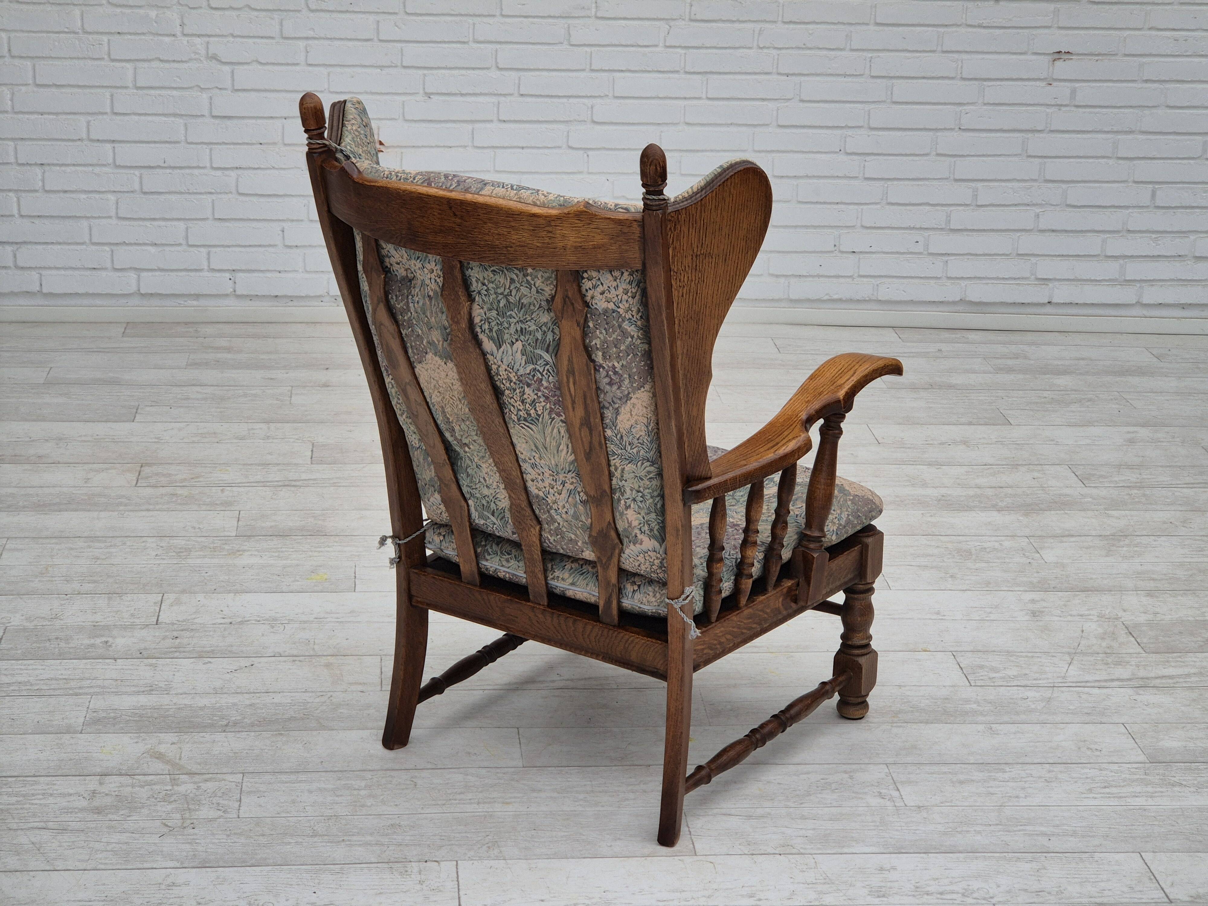 Années 1960, design danois, fauteuil à dossier haut par Regan Møbelfabrik, Aarhus, état d'origine.