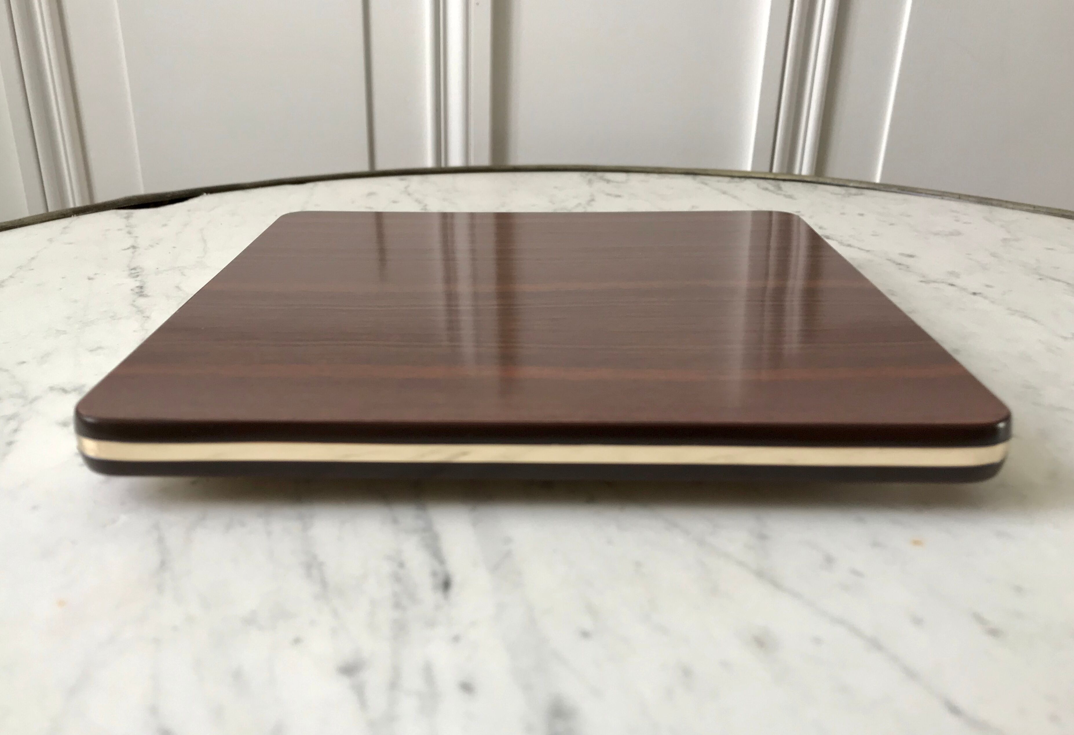 Formica flat bottom and golden border 70s