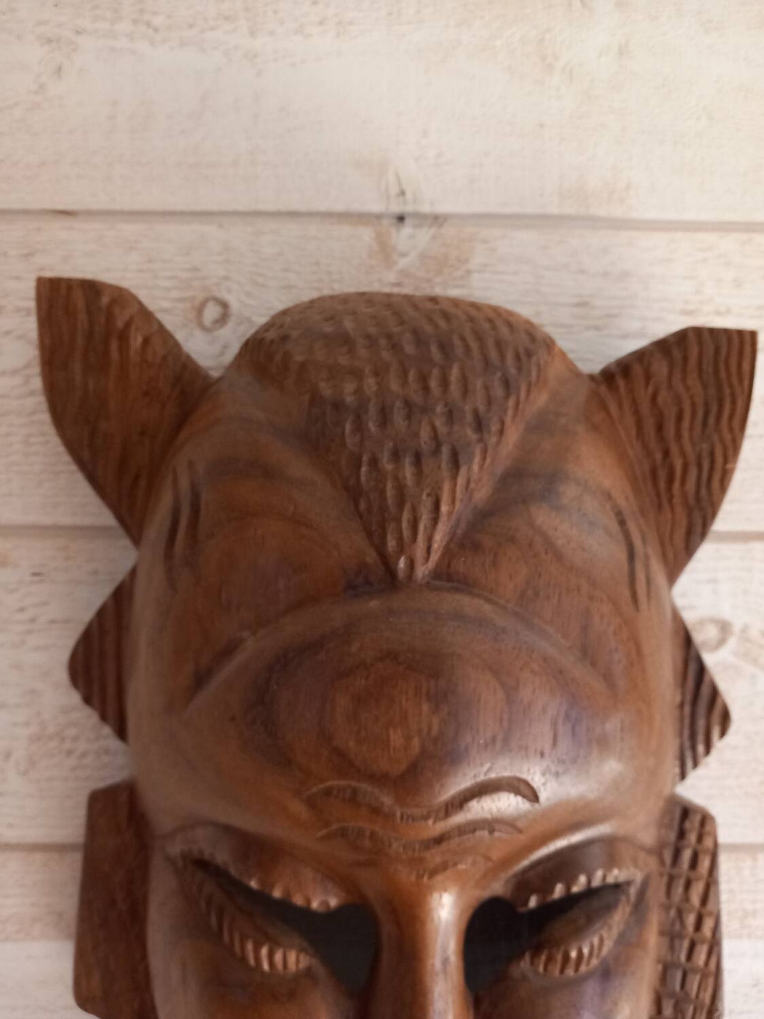 Masque tribal/ africain en bois