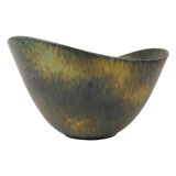 Large modern mid-century ceramic bowl Rörstrand AXK Gunnar Nylund, Sweden, 1950s.