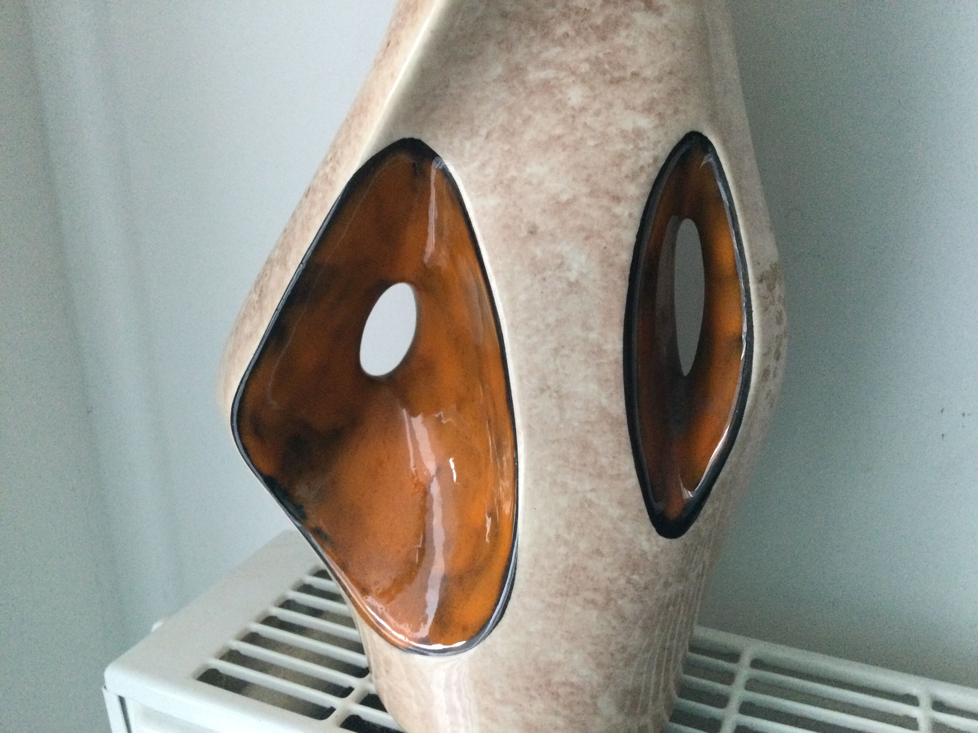 Vase Vallauris signé Tess