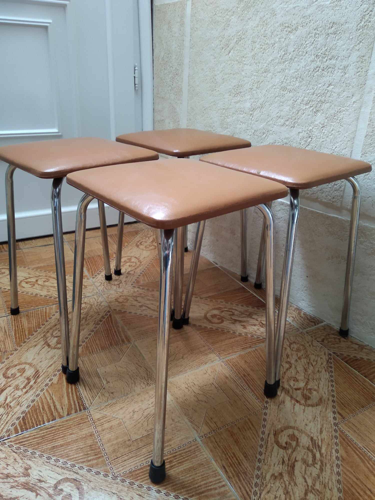 Lot de 4 tabourets vintage années 70