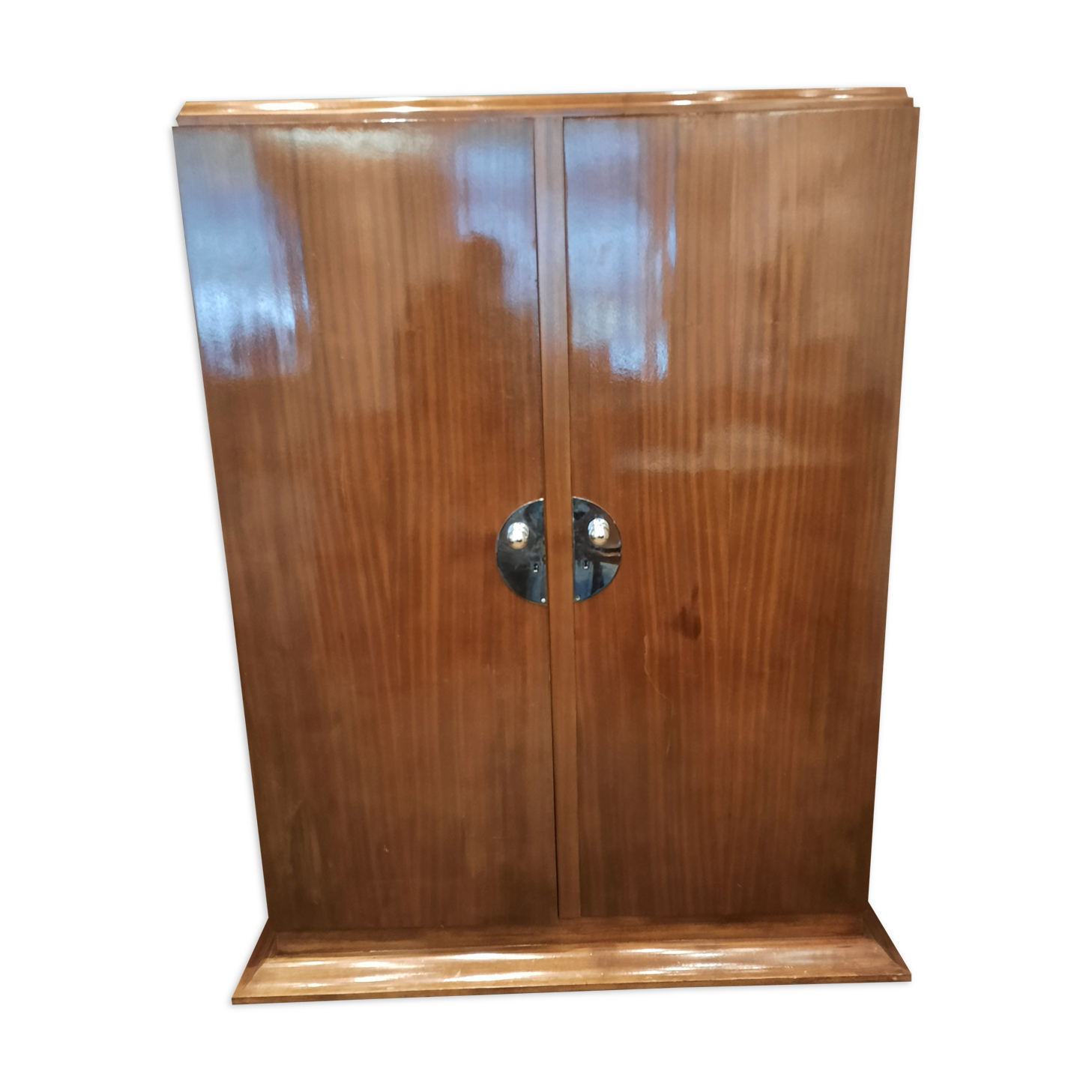 Vintage 2-door cabinet